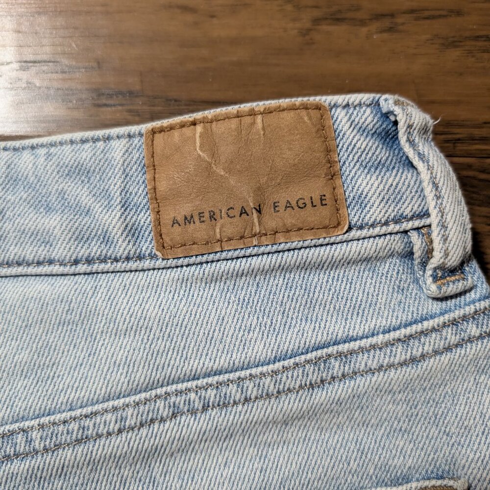 American Eagle Outfitters Light Wash Distressed Jean Shorts - Picture 12 of 16